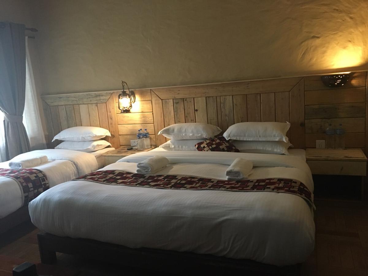 Hotel Tourist Residency Pokhara Buitenkant foto