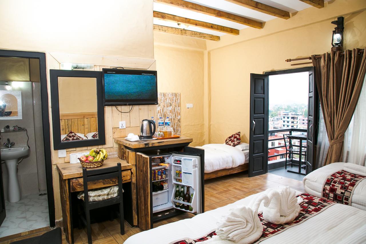 Hotel Tourist Residency Pokhara Buitenkant foto