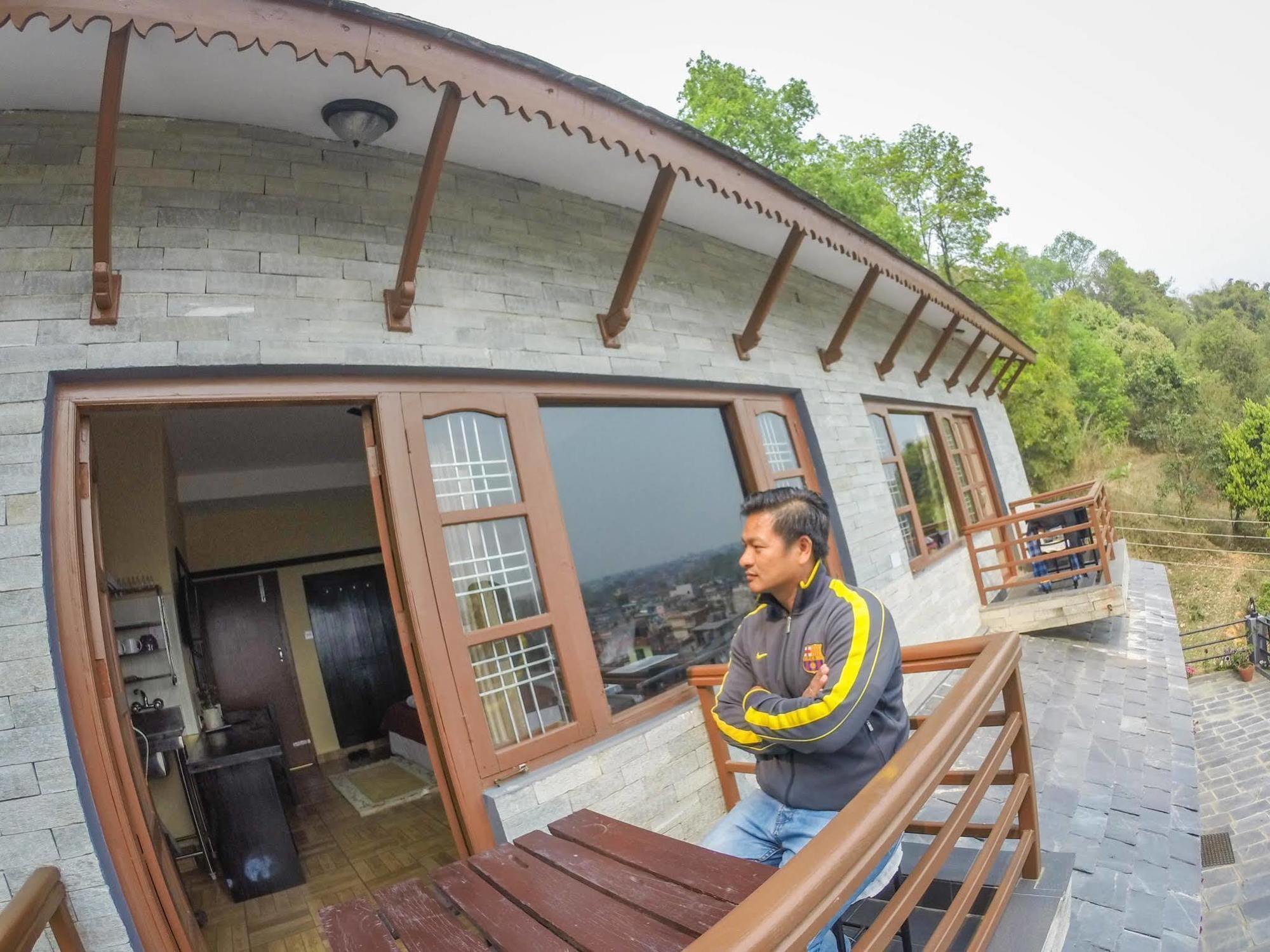 Hotel Tourist Residency Pokhara Buitenkant foto