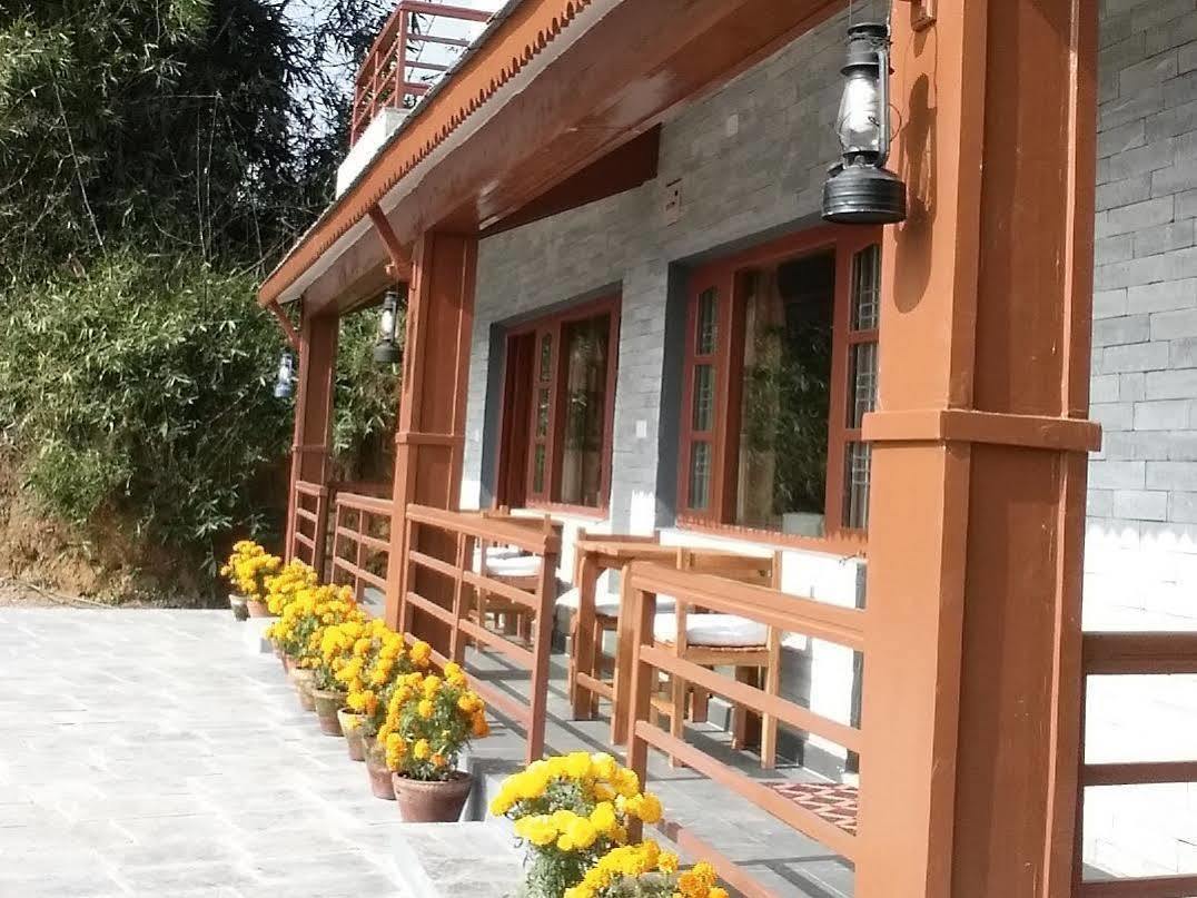 Hotel Tourist Residency Pokhara Buitenkant foto