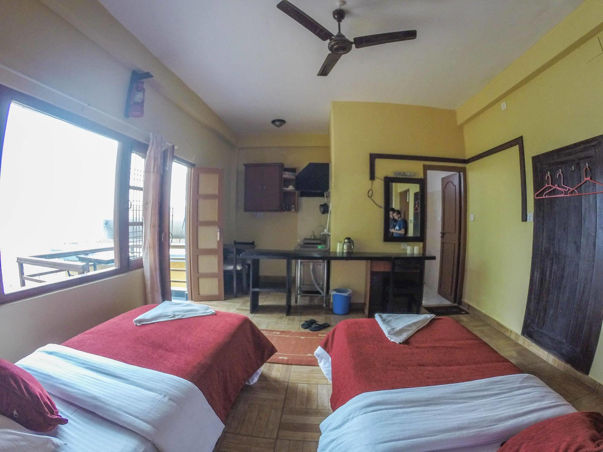 Hotel Tourist Residency Pokhara Buitenkant foto