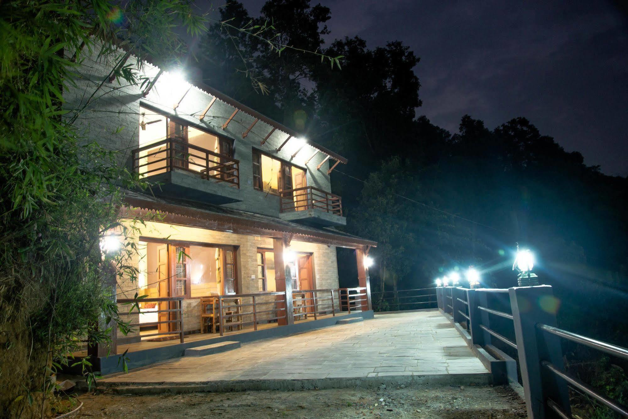 Hotel Tourist Residency Pokhara Buitenkant foto